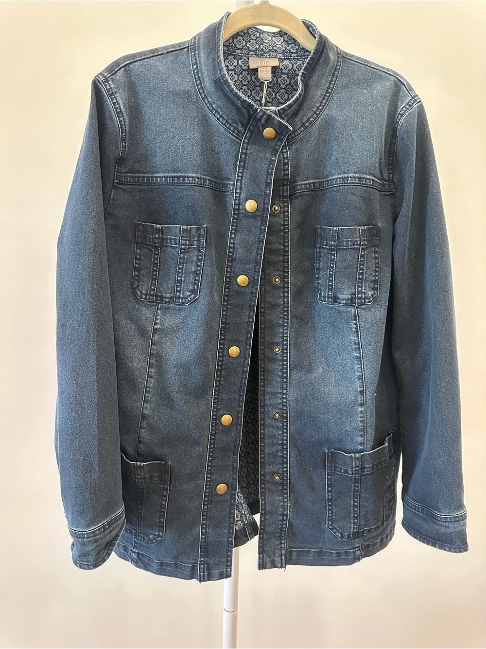J Jill Stretch Denim Jacket Petite Large blue button front utility packets.